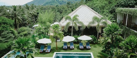 Alberca al aire libre