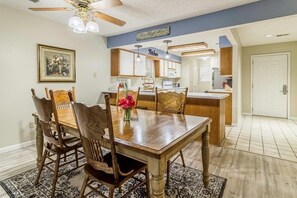 Dining - Branson Condo on Thousand Hills Golf Course with Indoor Pool and Hot Tub (Branson)