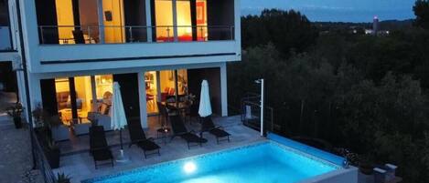 Alberca al aire libre