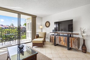 TV, foosball, table tennis, books - Beautiful beaches for swimming and sunsets!  Kamaole Sands 3-207 (Kihei)