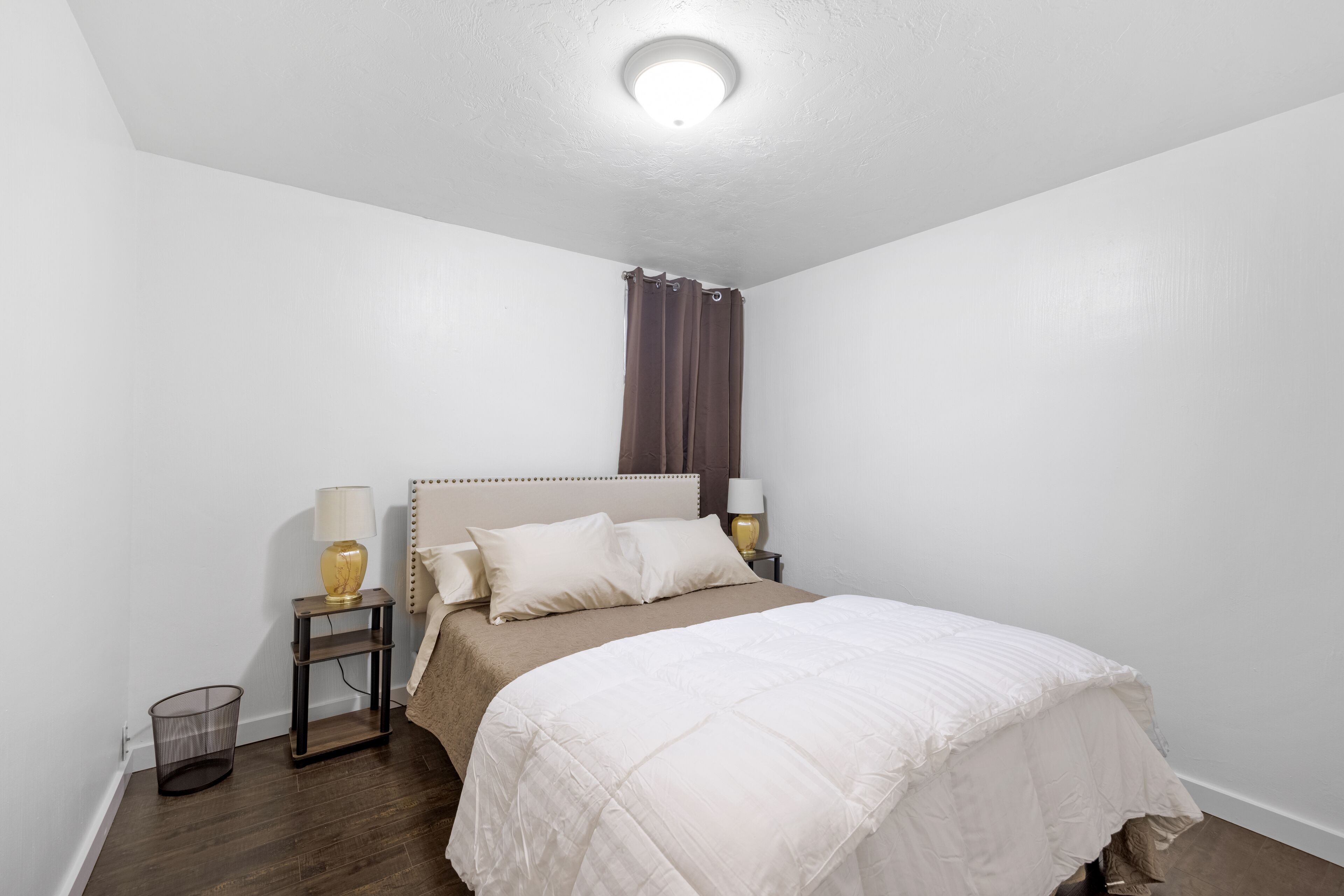 View, 1K/2Qs, No cleaning fee, take the load off here!