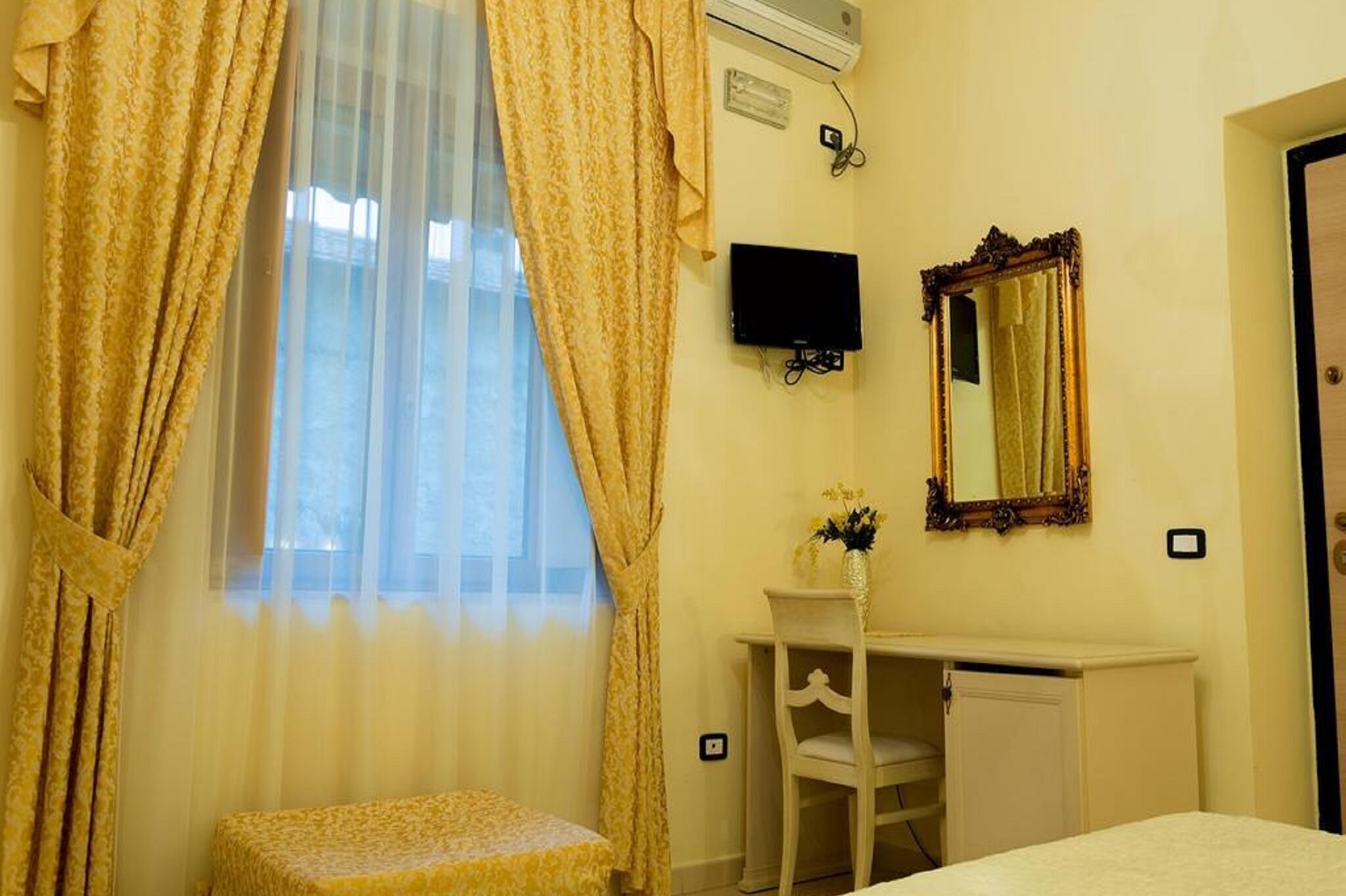 3 camere, Wi-Fi gratuito