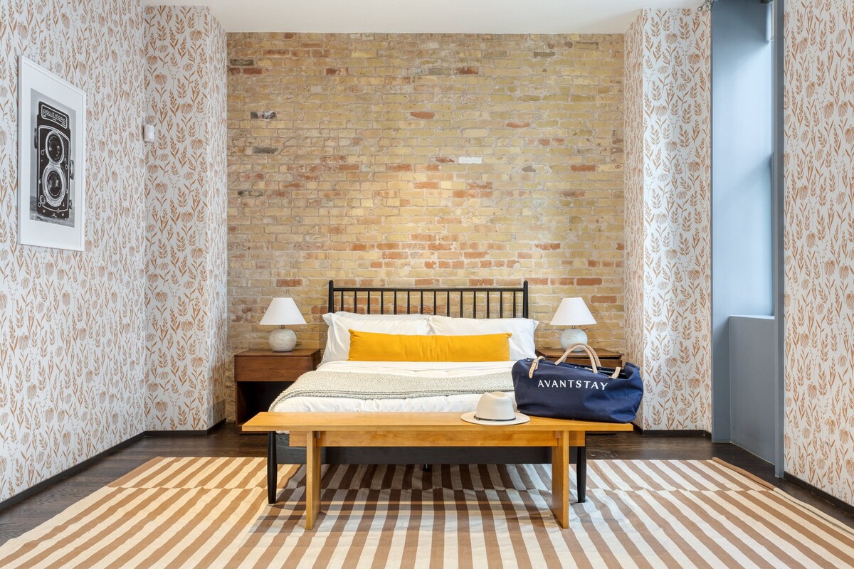 Photo 27 of Luxe 4-Story w/ Rooftop HotTub, GameRoom, Theater | Paramount Place by AvantStay