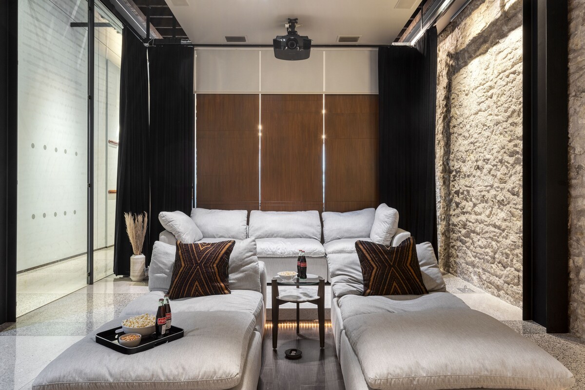 Photo 10 of Luxe 4-Story w/ Rooftop HotTub, GameRoom, Theater | Paramount Place by AvantStay