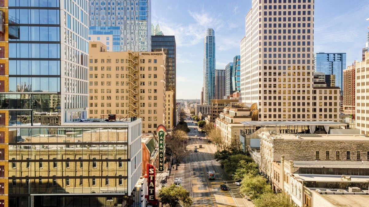 Photo 48 of Luxe 4-Story w/ Rooftop HotTub, GameRoom, Theater | Paramount Place by AvantStay