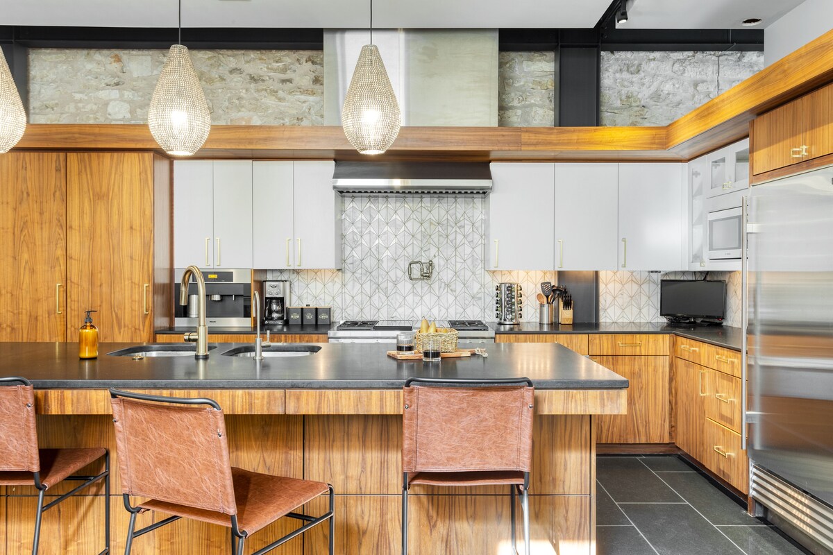Photo 21 of Luxe 4-Story w/ Rooftop HotTub, GameRoom, Theater | Paramount Place by AvantStay