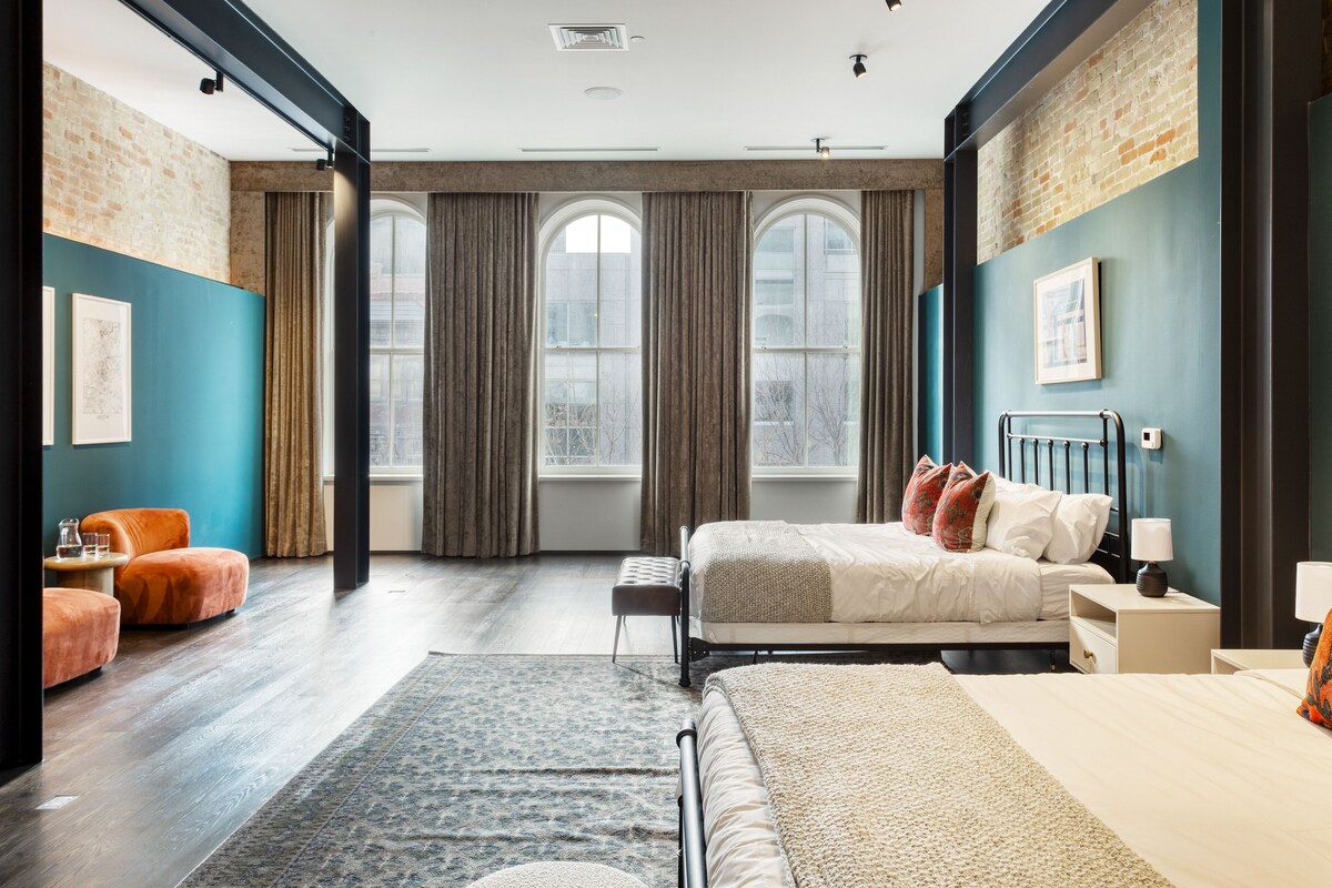 Photo 32 of Luxe 4-Story w/ Rooftop HotTub, GameRoom, Theater | Paramount Place by AvantStay