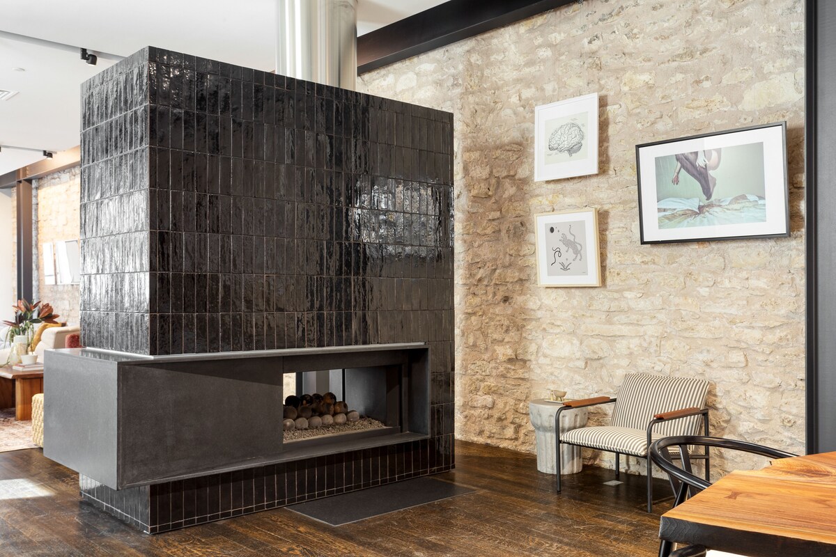 Photo 16 of Luxe 4-Story w/ Rooftop HotTub, GameRoom, Theater | Paramount Place by AvantStay