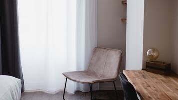 Coffres-forts dans les chambres, bureau