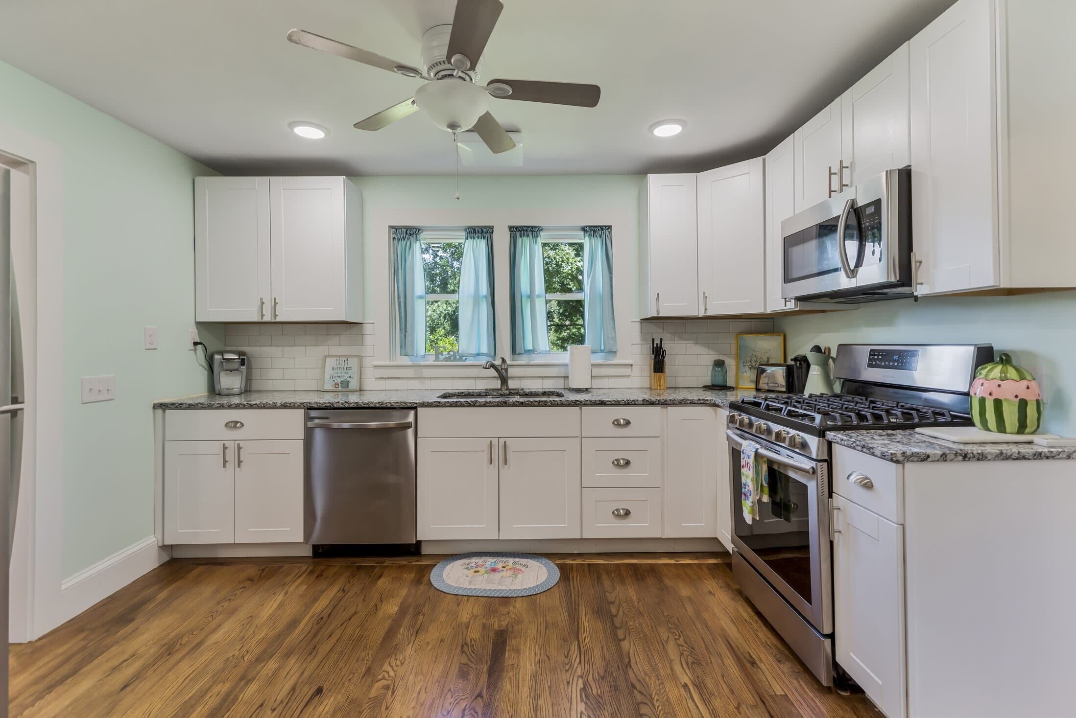 S. Circle - Beautifully Restored Rental Home in Sa