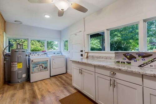 S Circle 220: A beautifully restored 2-bedroom home in charming Salem, SC.