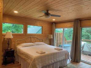 4 bedrooms, WiFi - Harbor Dr White Sandy Shores (West Union)