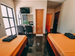 واي فاي مجانًا وملاءات أسرّة