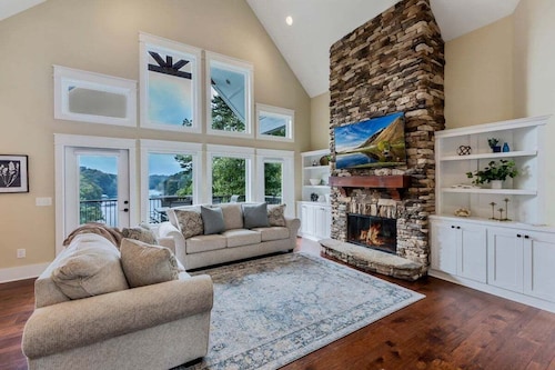 Peninsula Sunset View of Keowee