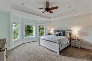 5 bedrooms, free WiFi, bed sheets - Peninsula Sunset View of Keowee (West Union)
