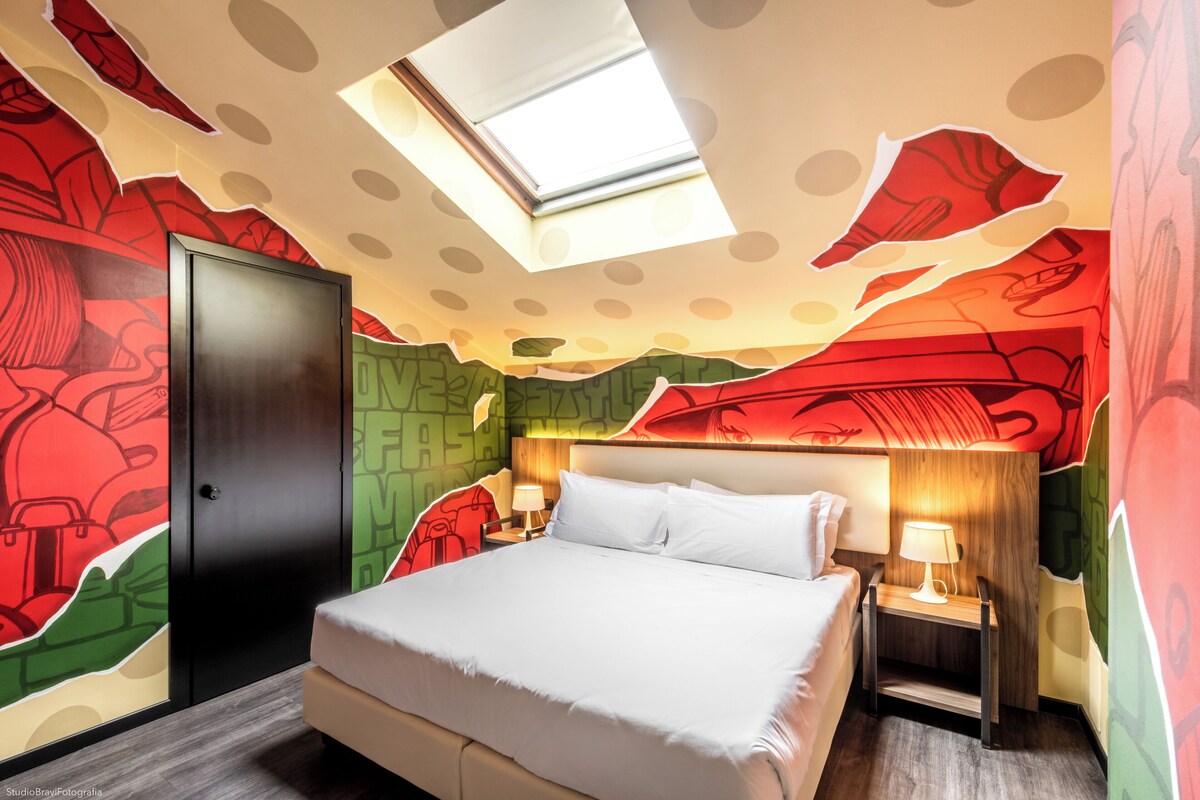 Comfort Room, Multiple Beds, Connecting Rooms | Minibar, in-room safe, desk, laptop workspace