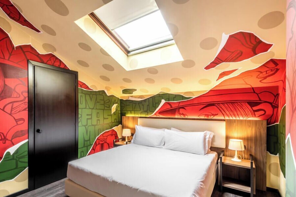 Comfort Room, Berbilang Katil, Connecting Rooms | Bar mini, peti besi dalam bilik, meja, ruang kerja komputer riba 