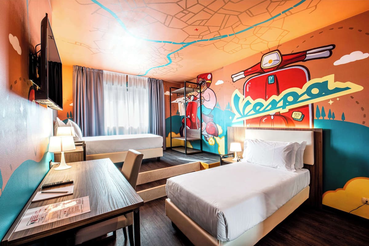 Superior Room, 2 Twin Beds | Minibar, in-room safe, desk, laptop workspace