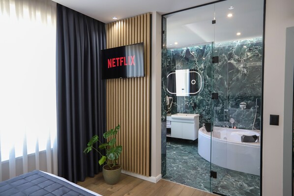 Superior Suite with Jacuzzi