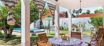Pet-Friendly 'Casa Caramá' with Pool, Garden & Wi-Fi