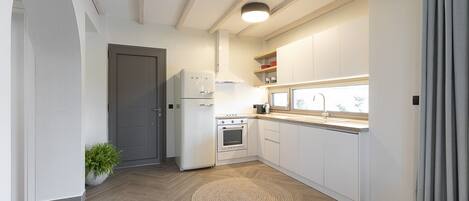 Fridge, microwave, oven, dishwasher