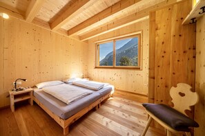 1 quarto, Wi-Fi de cortesia, roupa de cama