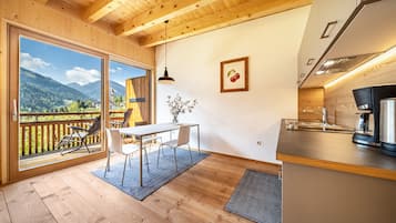 Kühlschrank, Herdplatte, Geschirrspüler