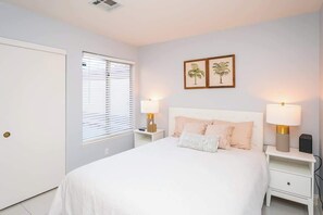 5 chambres, fer et planche à repasser, lit de bébé portatif, Wi-Fi