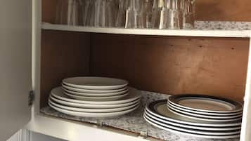 Frigorífic, microones, forn i placa de cuina