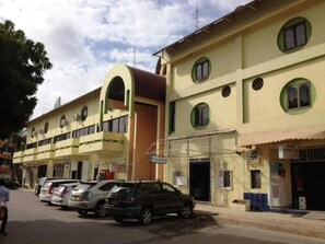 Fachada de la propiedad