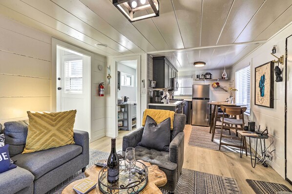 TV, fireplace, books, music library - Walk to Lake Tahoe: Cozy Zephyr Cove Cabin! (Zephyr Cove)