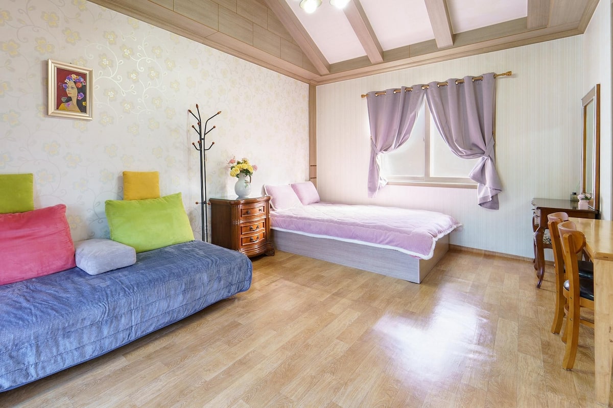 基础客房, 1 间卧室 (Romantic Room 201) | 1 多间卧室、免费 WiFi