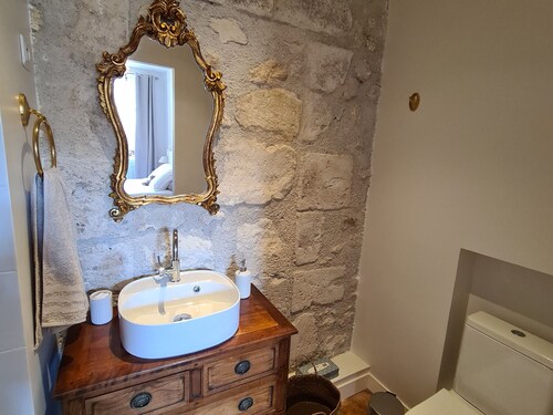 Luxury Restored Home Near Loire River with 5 En-Suite Bedrooms