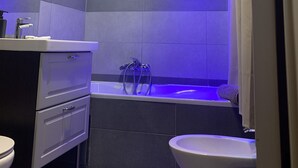 Classic Room | Bathroom - Le Lys Blanc (Liege)