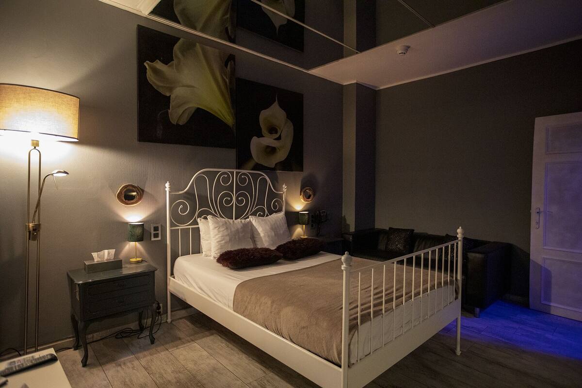 Classic Room | WiFi (free), bed sheets