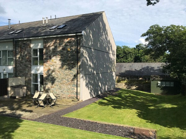 Barn End, 9 Stad Clynnog - Anglesey