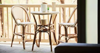 Right Around The Ballpark!!! 2-bd/bth 3mins frm Stadium