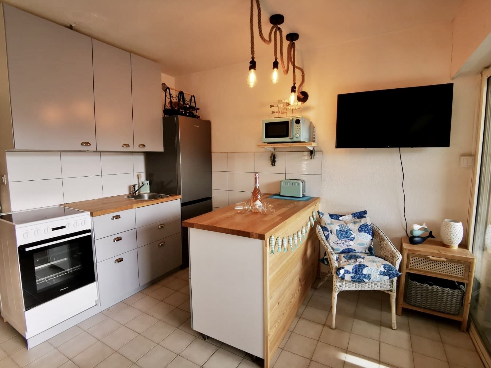 Location proche plage et piscine 