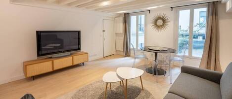 Fernseher