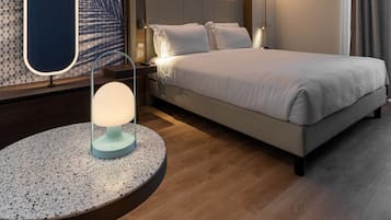 1 bedroom, premium bedding, down comforters, in-room safe