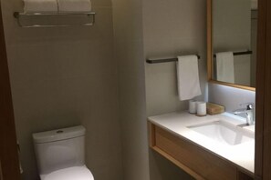 Bathroom - JI Hotel (Zhoushan Putuo Mountain) (Zhoushan)
