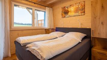 3 camere, una scrivania, culla da viaggio, Wi-Fi gratuito