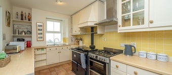 Rosemary Cottage - Three Bedroom House, Sleeps 5