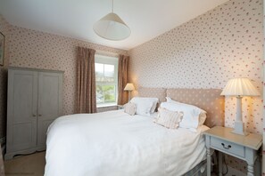 3 Schlafzimmer, Bügeleisen/Bügelbrett, Internetzugang, Bettwäsche