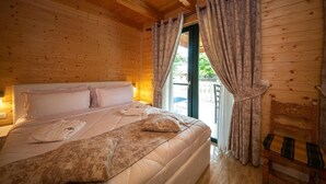 Deluxe Triple Room | Minibar, in-room safe, soundproofing, free WiFi - Sebastiano Resort (Shengjin)