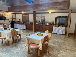 Breakfast area - Thüringer Hof (Ziegenrueck)