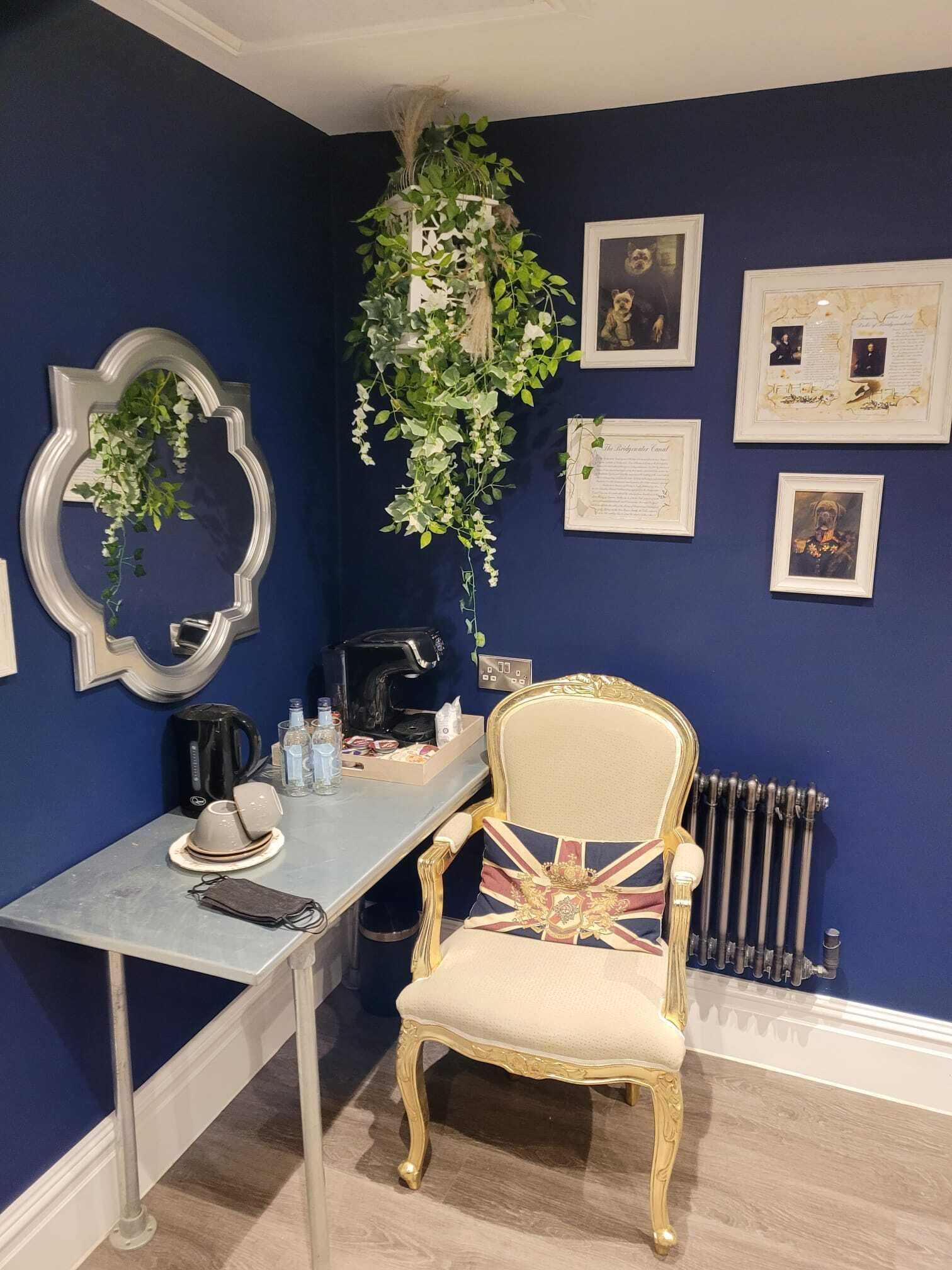 Photo - The Waterside Bar, Rooms & Restaurant