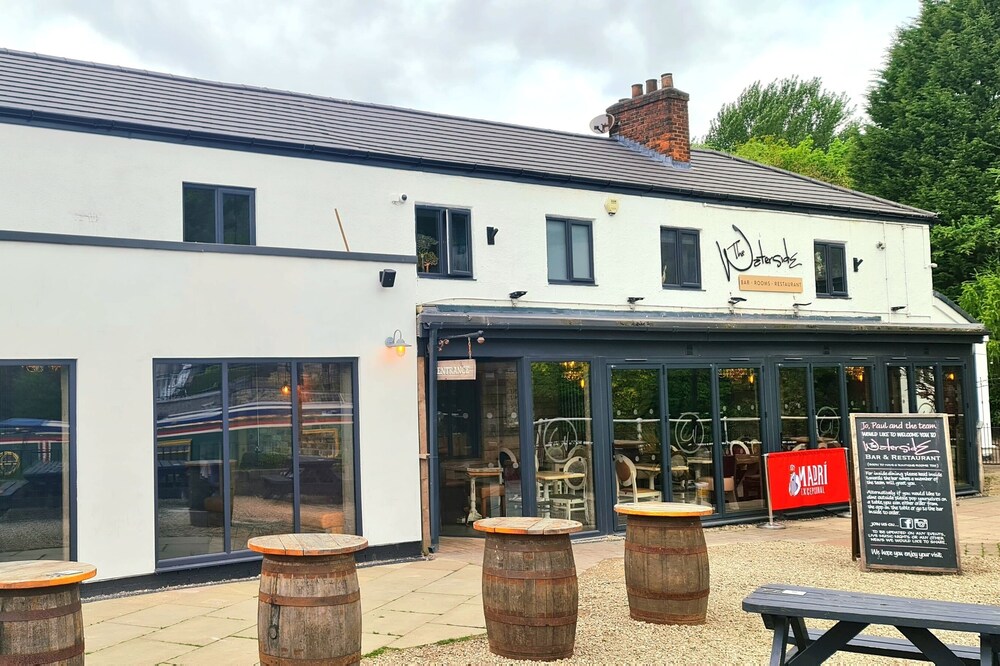 The Waterside Bar Rooms & Restaurant