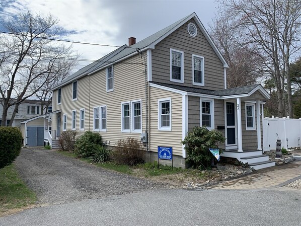 Exterior - Duplex with private outdoor garden and fire pit (Old Orchard Beach)