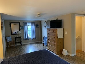 3 bedrooms, Internet - Duplex with private outdoor garden and fire pit (Old Orchard Beach)